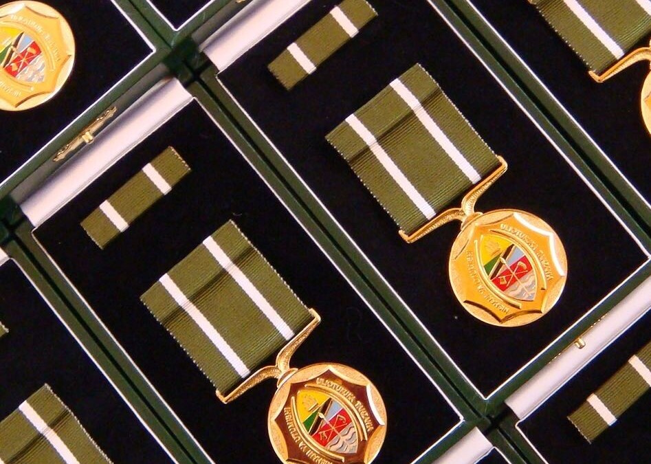 Selcraft are specialists in the Creative Design and Bespoke Production of medals, insignia and badges around the World. We manufacture and supply regalia to clubs, organisations, societies and guilds locally, nationally and globally. Selcraft design and produce metal and textile type items of regalia for clubs, societies, guilds and organisations of all sizes. Items of regalia include cufflinks, lapel pins, medallions, pendants, brooches, watches, etc. Selcraft UK export a huge amount of their designs to clients across the globe. We deliver general background advice and assistance in the Gulf Co-operation Council (GCC) States, particularly the United Arab Emirates and the Sultanate of Oman and Sub-Saharan Africa. Special commissions include those for The Royal Guard of Oman Special Service Medals, The Hashemite Kingdom of Jordan Medals, Commemorative Medals for The Kigali Genocide Memorial in Rwanda; Military Rosettes for Bahrain Ministry of Interior, Officer’s Medals for the Royal Yacht Squadron Sultanate of Oman, Lapel Badges for the UAE Embassy in Madrid, Medals for the Royal Oman Police and Cap Badges for the Pipes and Drums of Lindsay in Canada. Take a look at our specialisms in creative design here.